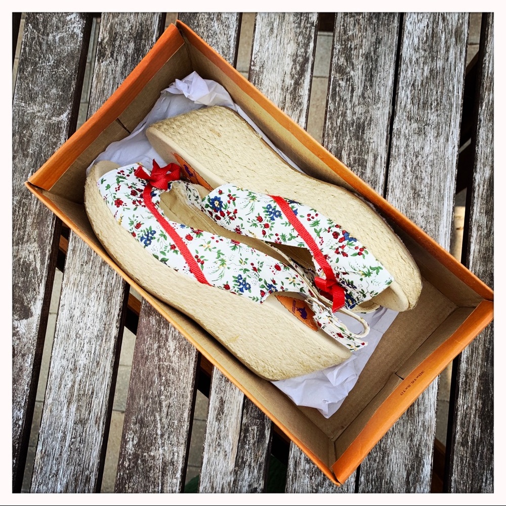 7.5M Rocket Dog Espadrille Floral Wedge Sandals